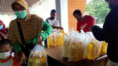 Operasi pasar murah. (Foto: Mila Arinda/Tugu Jatim)