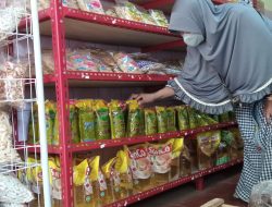 Miris Provinsi Jatim Miliki 6 Pabrik dan 5 Distributor, Kabupaten Tuban Masih Alami Kelangkaan Minyak Goreng