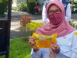 Jelang Ramadhan 2022, Disdag Kabupaten Kediri Distribusikan 7.200 Liter Minyak Goreng