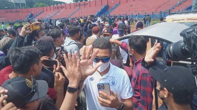 Persik Kediri. (Foto: Pipit Syahrodin/Tugu Jatim)