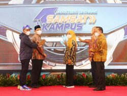 Khofifah Launching Layanan Samsat Kampus, Satu-satunya Inovasi di Indonesia Bayar Pajak Motor Cepat dan Mudah