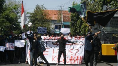 Mahasiswa Surabaya. (Foto: Pipit Syahrodin/Tugu Jatim)