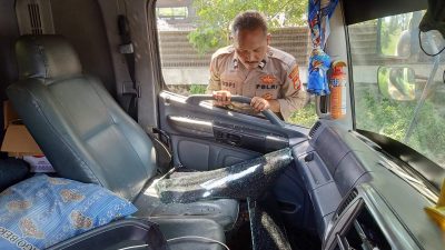 Speedometer truk. (Foto: Polsek Beji/Tugu Jatim)