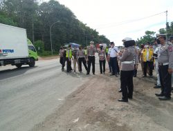 Tim TTA Polda Jatim Gelar Rekonstruksi TKP Kecelakaan Maut Rombongan Wisata Religi di Tuban