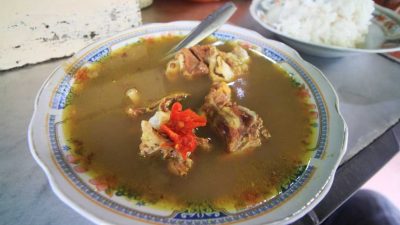 Gulai Kacang Ijo Sya'roni. (Foto: Laoh Mahfud/Tugu Jatim)