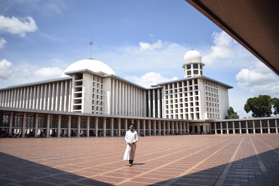 Masjid Istiqlal. (Foto: Mila Arinda/Tugu Jatim)