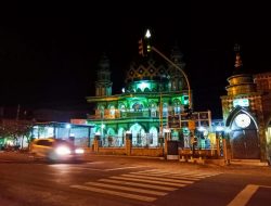 Kumandangkan Takbir dari Masjid hingga ke Jalan, Suasana Malam Idul Fitri di Bojonegoro Meriah