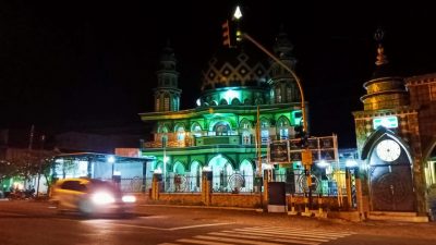 Masjid Al-Ukhuwah Gunungsari, Kecamatan Baureno, Kabupaten Bojonegoro.