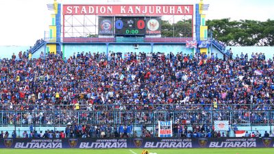 Laga uji coba Arema FC vs PSIS Semarang.(Foto: Dani Kristian Wardhana/Tugu Malang)