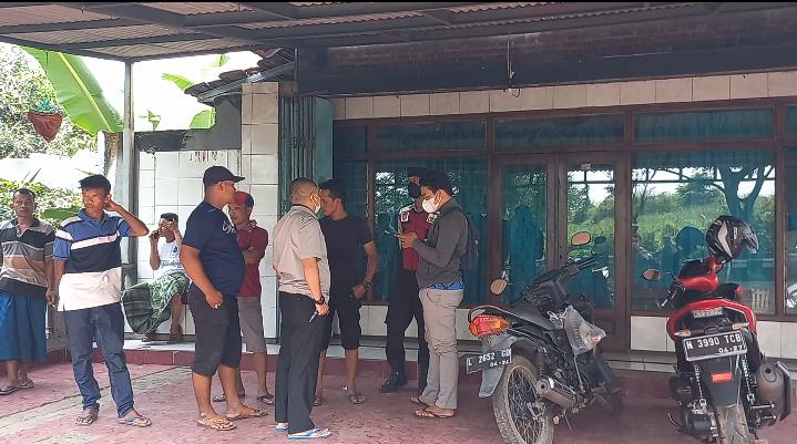 Terduga kelompok aliran sesat. (Foto: Laoh Mahfud/Tugu Jatim)