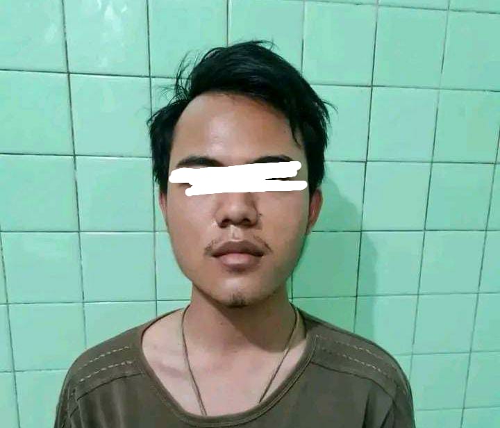Pria berinisal MWM, mahasiswa asal Desa Gudo, Kecamatan Gudo, Kabupaten Jombang, saat ditangkap polisi.