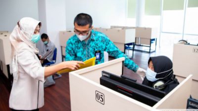 suasana UTBK di Kampus Unesa.