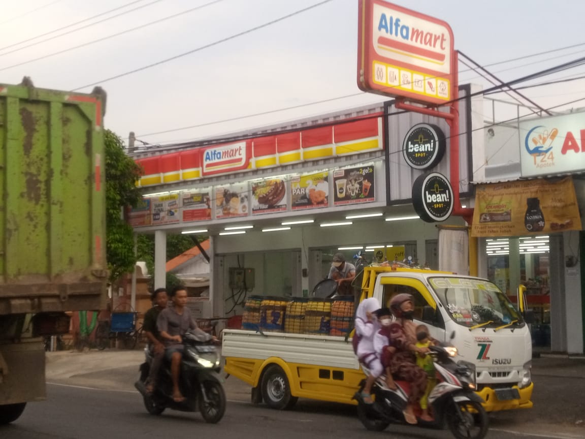 Ilustrasi salah satu minimarket atau toko modern di Tuban.
