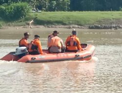 106 Petugas Cari Terduga Orang Tenggelam di Bojonegoro, Hari Kedua Korban Belum Ditemukan