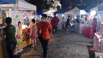 Suasana di Bazar Festro yang diadakan G Suites Hotel Surabaya.