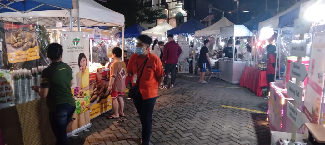 Suasana di Bazar Festro yang diadakan G Suites Hotel Surabaya.