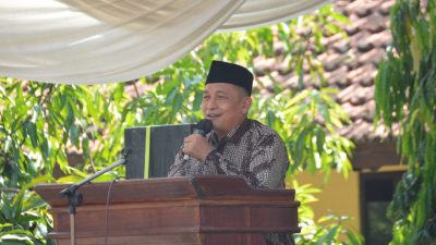 Wakil Bupati Tuban, Riyadi, saat menghadiri dan memberikan sambutan dalam kegiatan halabihalal bersama guru di Kecamatan Senori Tuban, Kamis (19/5/2022).