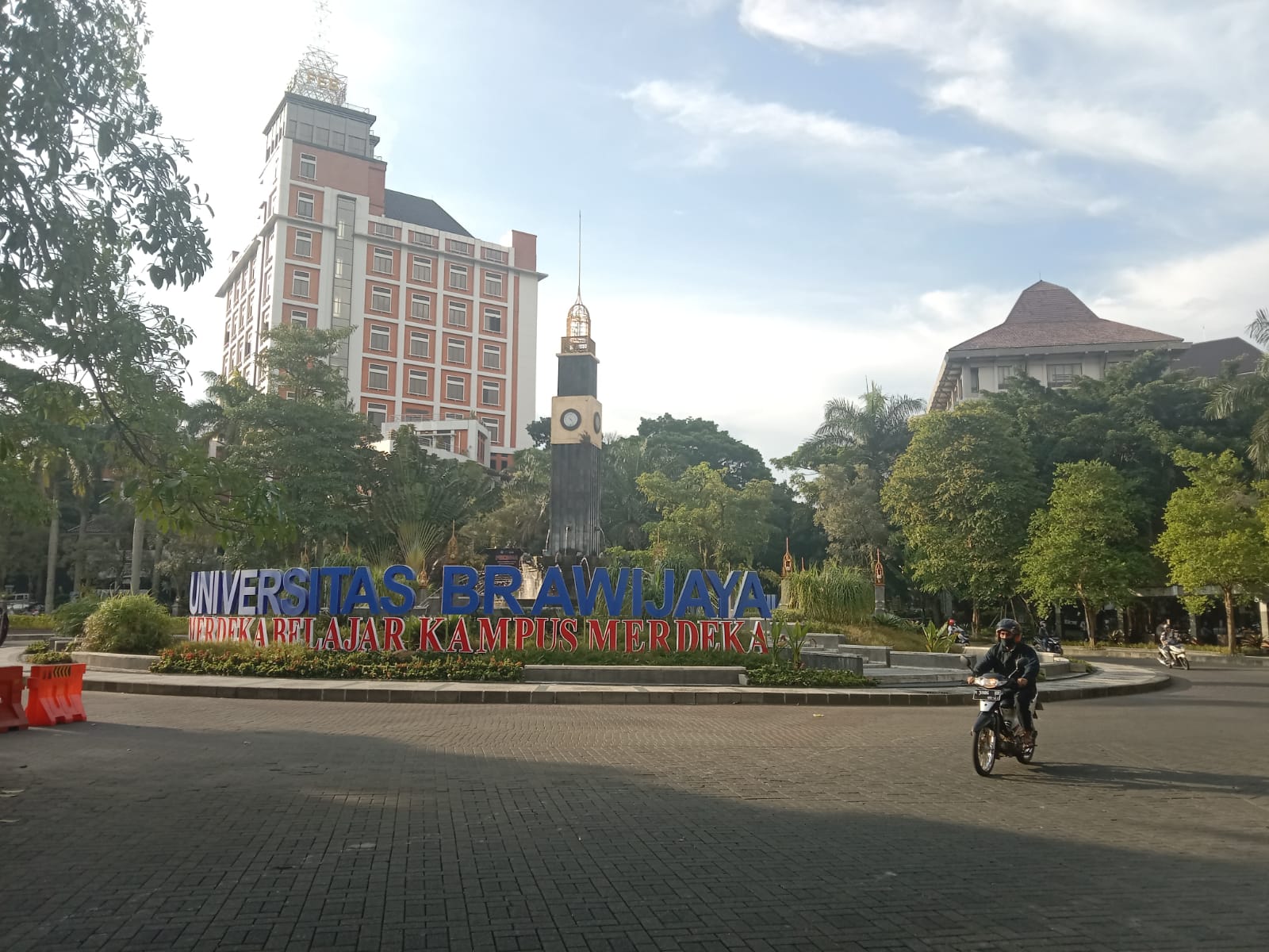 Universitas Brawijaya (UB) Malang.