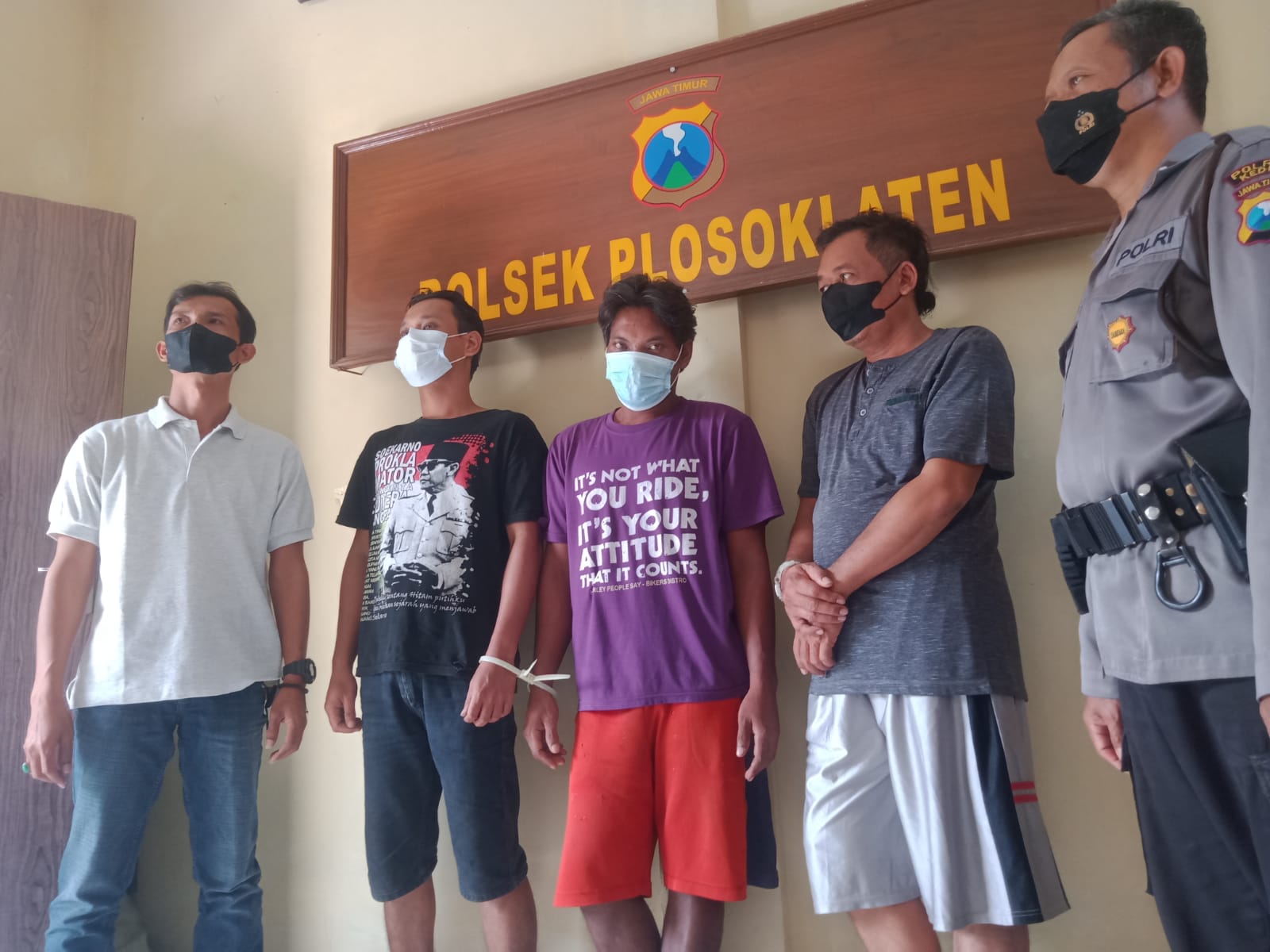 Para pelaku jaringan curanmor yang berhasil diungkap petugas Polsek Plosoklaten, Kediri.