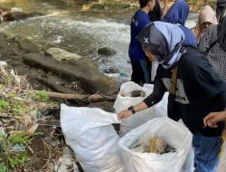 Sungai Kalimetro Kota Malang Darurat Sampah Plastik