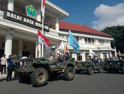 Balai Kota Malang Dikepung Puluhan Mobil Militer Jeep Willys, Ada Apa?