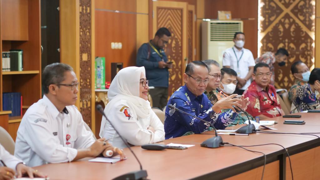 Bupati Bojonegoro, Anna Muawanah saat melakukan kunjungan kerja ke Pemkot Samarinda, Provinsi Kalimantan Timur, Kamis (23/6/2022).