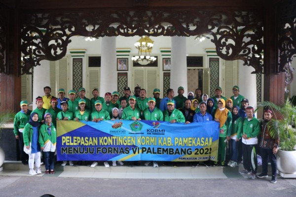 Wakil Bupati Pamekasan, Fattah Jasin, Lepas KORMI Menuju Ajang FORNAS VI Palembang.