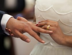 Setujui Pernikahan Beda Agama, PN Surabaya Digugat Sekelompok Santri