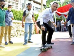 Eri Cahyadi Janji Perbaiki Sarana Skate and BMX Park Surabaya