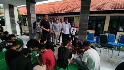 Suasana seleksi atlet e sport Kota Pasuruan di pendopo kantor Kecamatan Purworejo, Rabu (08/06/2022).