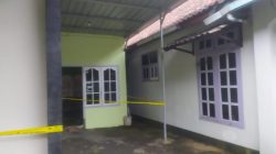 Kondisi penginapan tempat kejadian pembunuhan suami kepada istrinya di jalan Pesanggrahan, Kecamatan Prigen, Kabupaten Pasuruan.