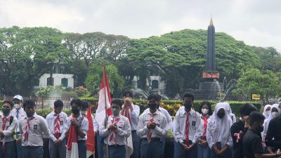Monumen Tugu Kota Malang “Dikepung” 2.000 Siswa saat Peringatan Hari Kesaktian Pancasila