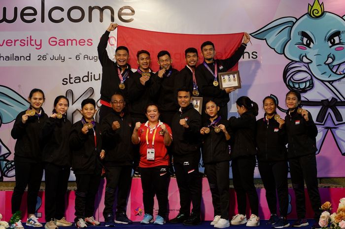Tim karate Indonesia berhasil meraih juara umum di ASEAN University Games 2022.