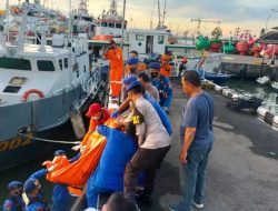 Ditemukan Tewas Tenggelam di Laut Suramadu, Identitas Korban Diduga Driver Ojol asal Surabaya