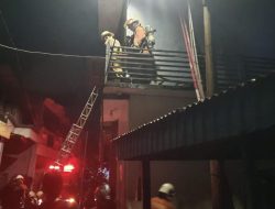 Dugaan Korsleting Listrik, Rumah Warga di Asem Jajar Surabaya Kebakaran, 1 Korban Luka-Luka