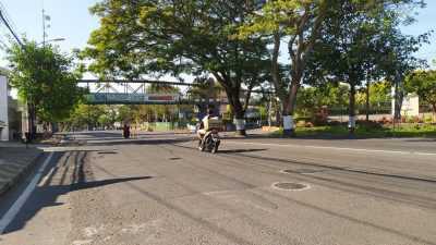 Jalan bergelombang. (Foto: M. Ulul Azmy/Tugu Malang)