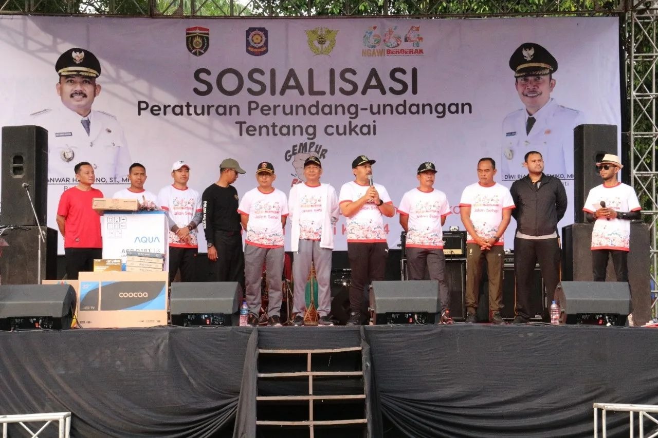 Sosialisasi Cukai. (Foto: Wawan/Tugu Jatim)