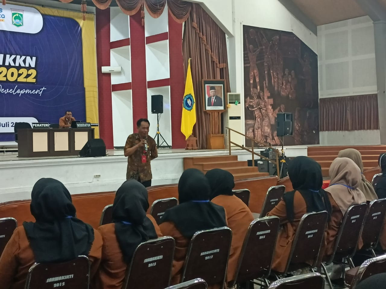 Suasana pembekalan KKN Unikama.