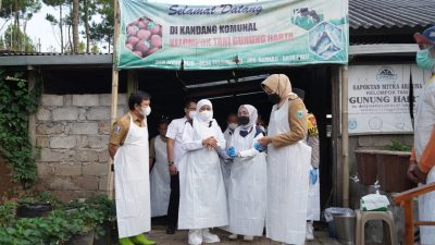 Pastikan Sebar Vaksin Kedua Se-Jatim, Gubernur Khofifah: Harus Bersyukur, Pasokan Melimpah di Tengah Keterbatasan Kuota