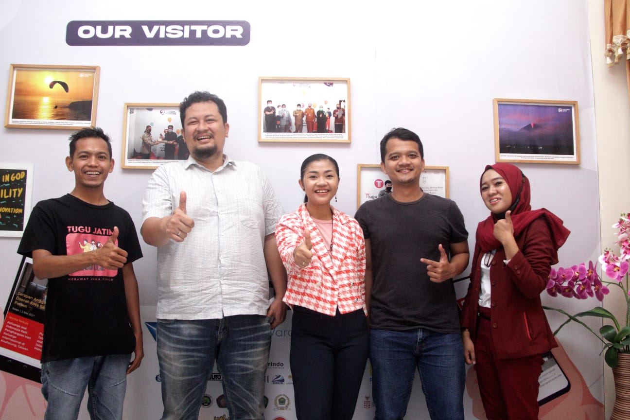 GM Tugu Malang ID Fajrus Siddiq, CEO Tugu Media Group Irham Thoriq, CEO Ngalup.co sekaligus Brand Specialist Jagoan.Cloud Andina Paramitha, Business Development Jagoan Hosting Hendri Yudha, dan Media Relation Collaborative Network Amanda Egatya.