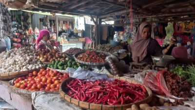 Harga Cabai Rawit dan Bawang Merah Melambung di Kota Pasuruan, Omzet Pedagang Pasar Merosot