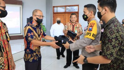 Polres Tuban membentuk satgas Perlidungan Perempuan dan Anak (PPA) dengan menggandeng unsur anggota kepolisian, perwakilan organisasi kemasyarakatan, lembaga swadaya masyarakat (LSM), dan sejumlah pihak terkait lainnya.