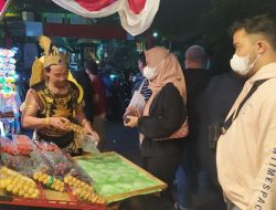 Gatotkaca hingga TNI Jualan di Arena PKL Alun-alun Kota Batu, Tumben Ada Apa?