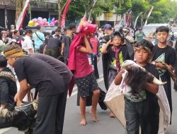 Karnaval 1.000 Bantengan Nuswantara Kota Batu Meriah, Penonton Tumplek Blek ke Jalan