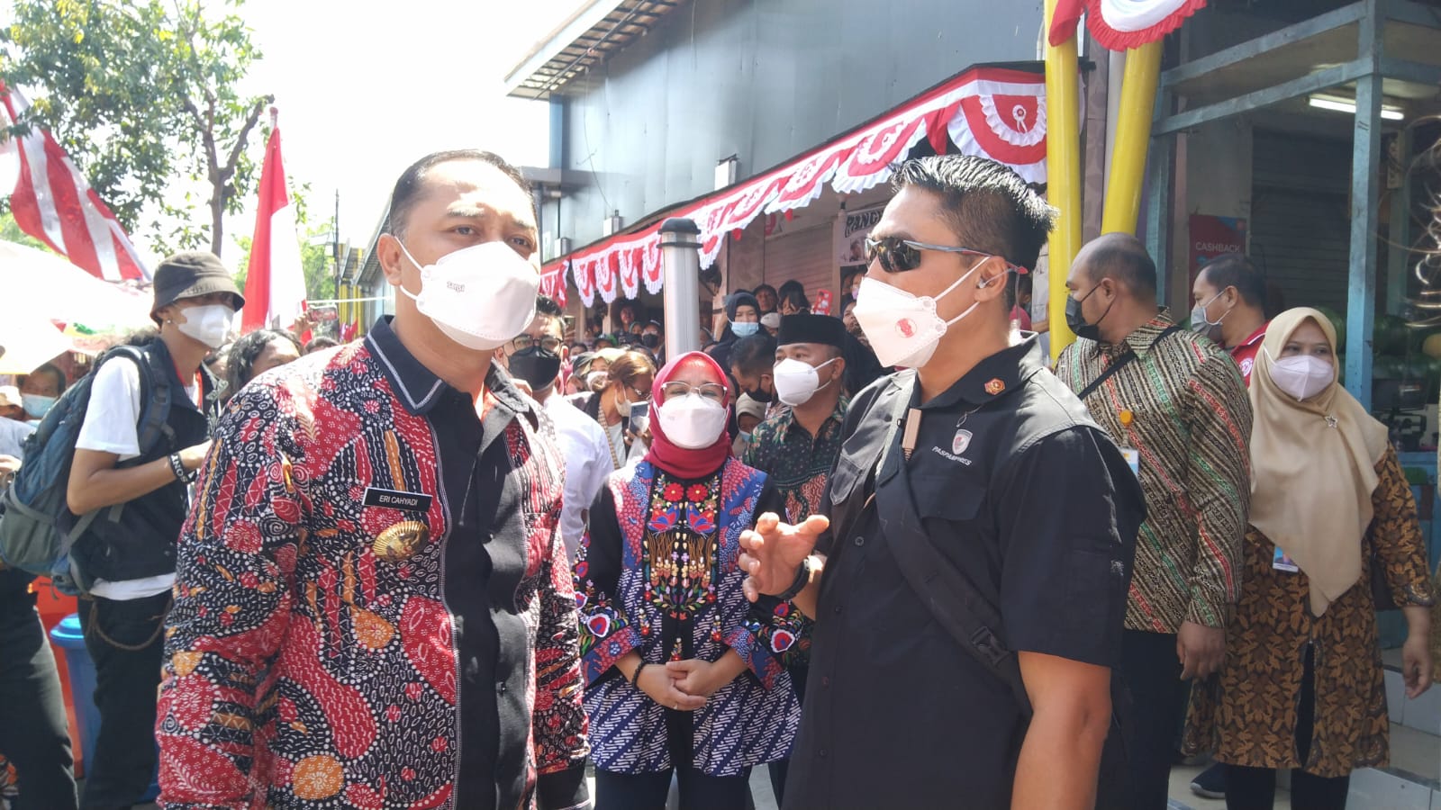 Wali Kota Surabaya, Eri Cahyadi, ketika berkoodinasik dengan Danplen Paspampres.