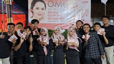 Salah satu titik acara pembagian sebanyak 77.777 produk skincare kepada masyarakat di 1.000 titik acara yang tersebar di seluruh Indonesia.