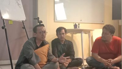 Founder Pondok Inspirasi, Rico Juni Artanto (kiri)