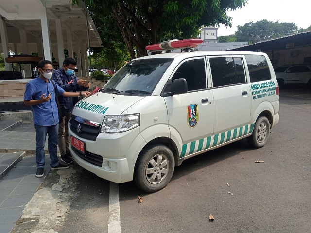 Mobil ambulan yang digunakan pelaku. 