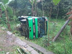 Diduga Tersesat, Rombongan Bus Siswa MTs Turen Malah Masuk Jurang di Wonosari Malang