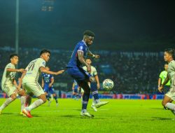 Rekor Arema FC 19 Tahun Tak Terkalahkan Pecah di Malang, Aremania Ramai Minta Ganti Pelatih